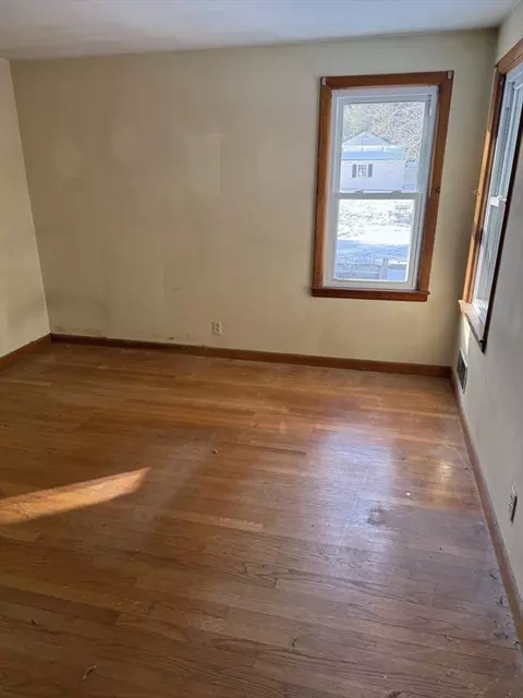 Bedroom - 9 Sunset Dr, Orange, MA 01364 photo 2 of 3