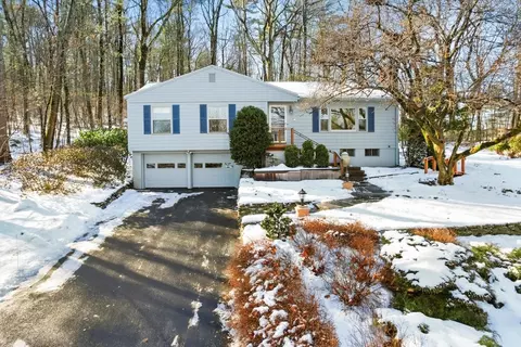 7 Kelley Rd, Acton, MA 01720