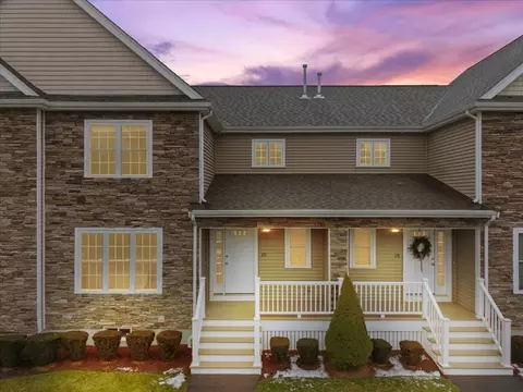 22 Highland Rd #29, Raynham, MA 02767