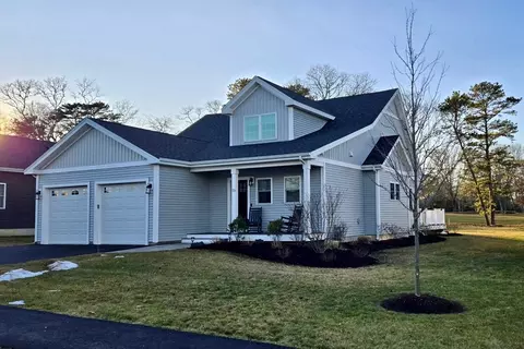 23 Starboard Dr #50, Buzzards Bay, MA 02532