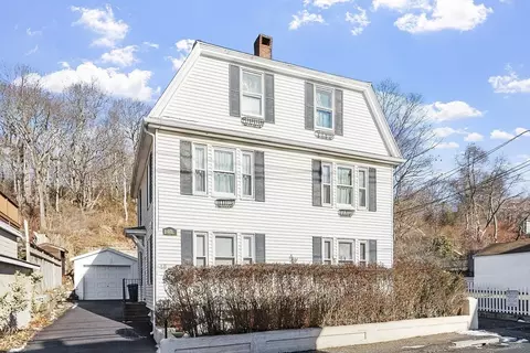 10 Oak St #3, Gloucester, MA 01930 photo 3
