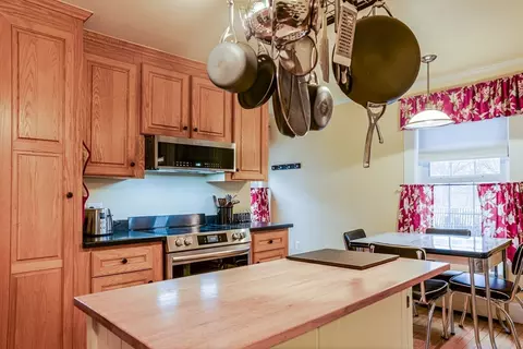 42 Bisson St, Beverly, MA 01915 photo 6