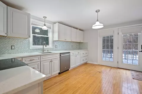 15 Canterbury Frst #B, Plaistow, NH 03865