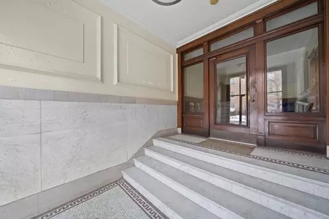 221 Saint Paul St, Brookline, MA 02446
