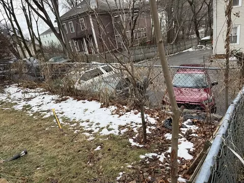 4 Maxwell Ct, Worcester, MA 01607 photo 4