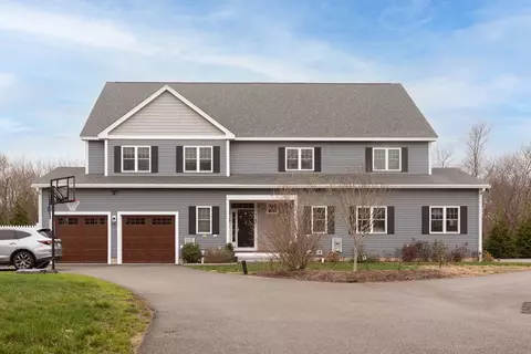 79 Lovering St #B, Medway, MA 02053