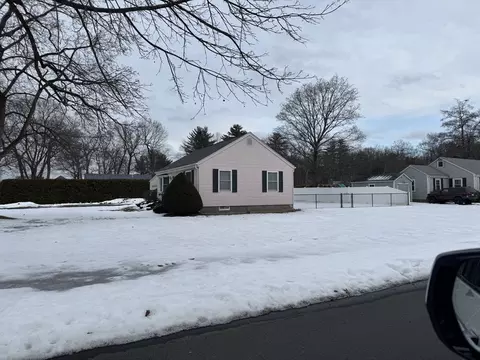 35 Loring Ln, Westfield, MA 01085