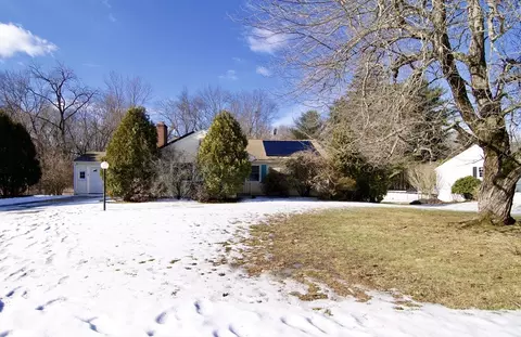 78 Meadow Rd, East Longmeadow, MA 01028
