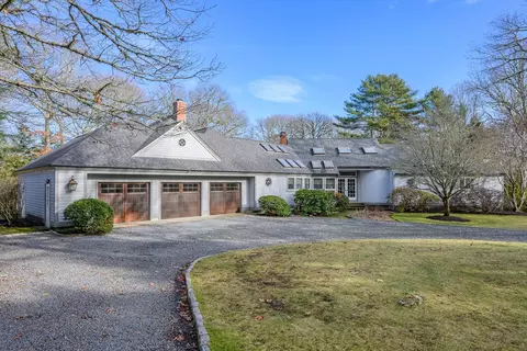 52 Old Dock Ln, Mashpee, MA 02649 photo 2