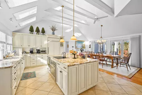 52 Old Dock Ln, Mashpee, MA 02649 photo 13