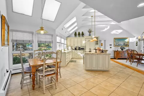 52 Old Dock Ln, Mashpee, MA 02649 photo 11