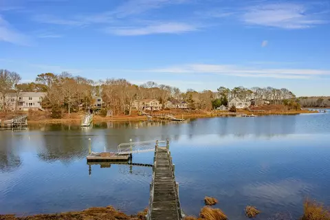 52 Old Dock Ln, Mashpee, MA 02649 photo 6