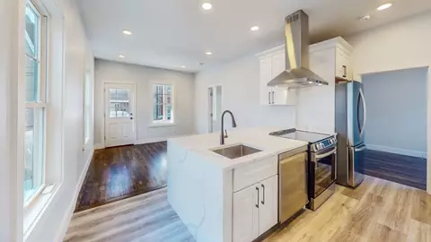 24 Alfred St, Everett, MA 02149 photo 2