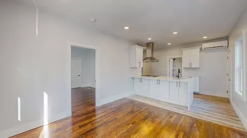 24 Alfred St, Everett, MA 02149 photo 6