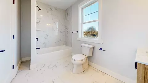 24 Alfred St, Everett, MA 02149 photo 32