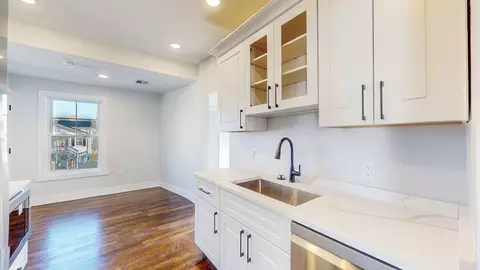 24 Alfred St, Everett, MA 02149 photo 17