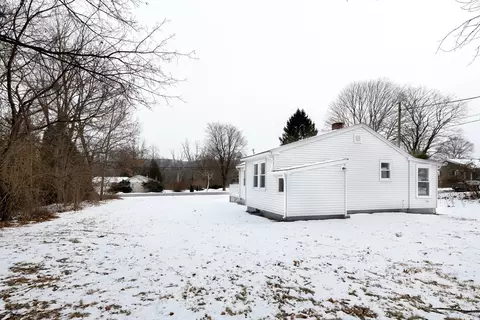 201 West St, Ware, MA 01082 photo 4