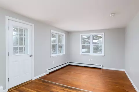 201 West St, Ware, MA 01082 photo 5
