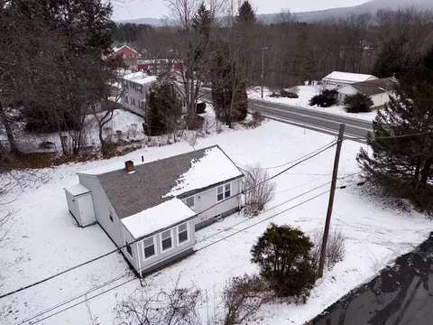 201 West St, Ware, MA 01082 photo 18
