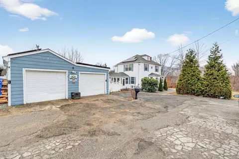 59 Glendale St, Fall River, MA 02720