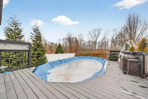 Exterior - 59 Glendale St, Fall River, MA 02720 photo 6 of 9