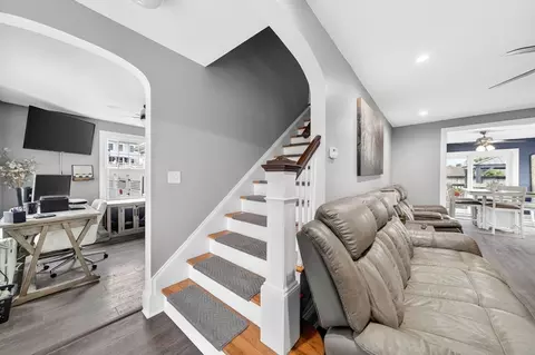Entry Way - 59 Glendale St, Fall River, MA 02720 photo 3 of 6