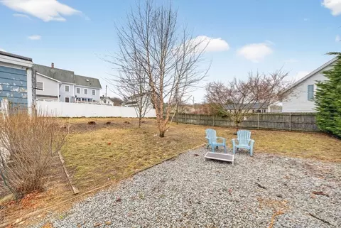 Exterior - 59 Glendale St, Fall River, MA 02720 photo 7 of 9
