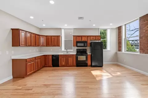 72 River St #3, Haverhill, MA 01832
