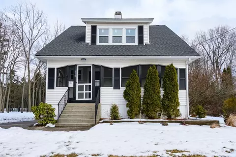 218 Holden St, Worcester, MA 01606