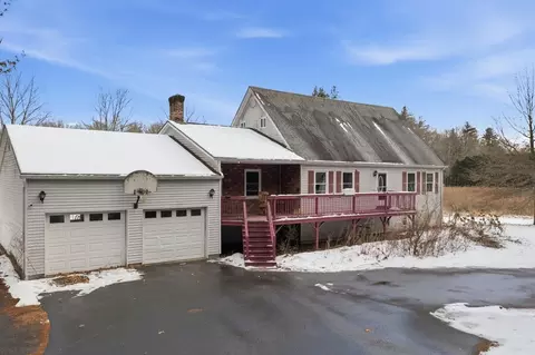 38 S Plain Rd, Sunderland, MA 01375