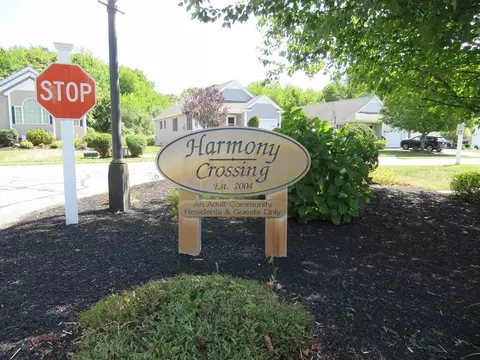 25 Rodeo Dr, East Bridgewater, MA 02333