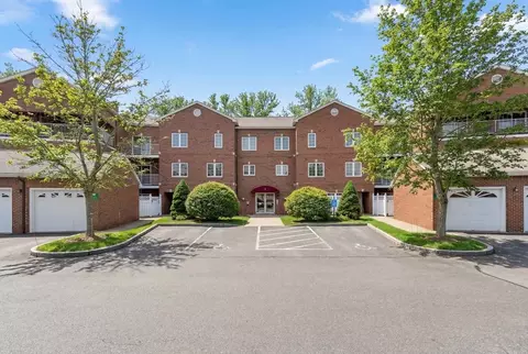 7 Conant Rd #33, Winchester, MA 01890
