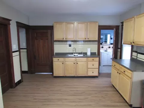 78 Prospect St, Springfield, MA 01107 photo 8