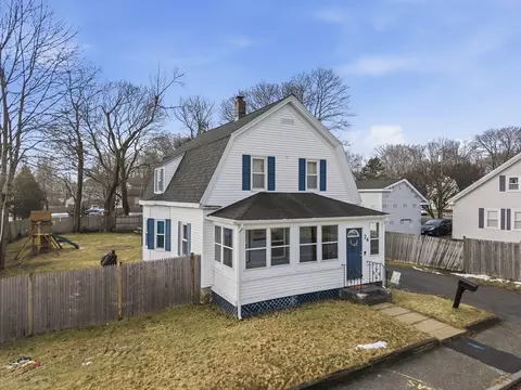 26 Wareham St, Middleboro, MA 02346