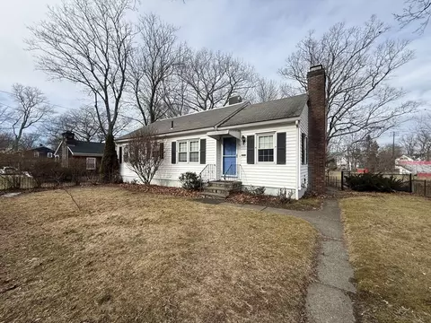 24 Mary Ellen Ln, Southbridge, MA 01550