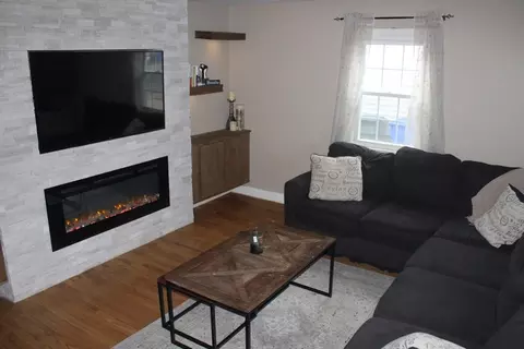 79 Roosevelt Ave, Springfield, MA 01118 photo 10