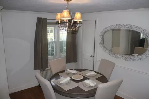 79 Roosevelt Ave, Springfield, MA 01118 photo 9