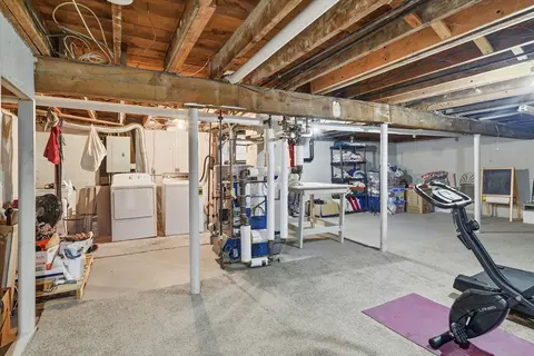79 Roosevelt Ave, Springfield, MA 01118 photo 30