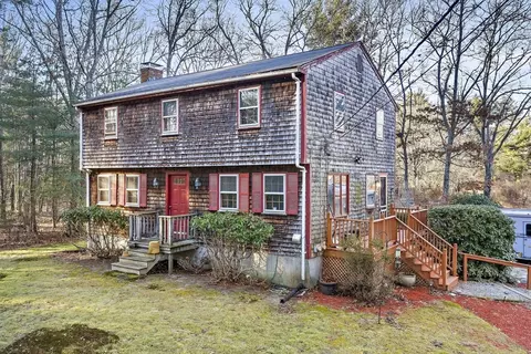 15 Forest St, Plympton, MA 02367