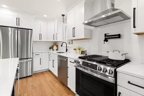 4 Spindle Tree Ln, Amesbury, MA 01913 photo 4