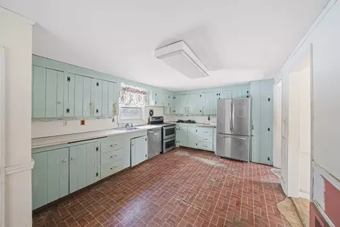 9 Barnes Rd, Hingham, MA 02043 photo 5