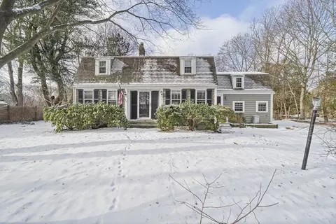 9 Barnes Rd, Hingham, MA 02043 photo 2