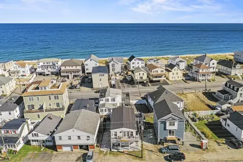 78 N End Blvd #1, Salisbury, MA 01952