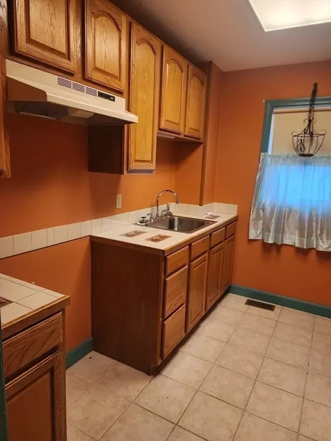 76 Church St, Fall River, MA 02724 photo 27