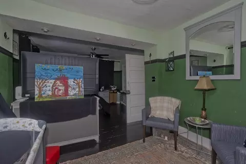 41 Embury St, Springfield, MA 01109 photo 15