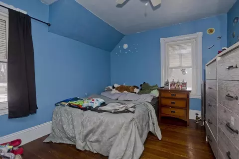 41 Embury St, Springfield, MA 01109 photo 24