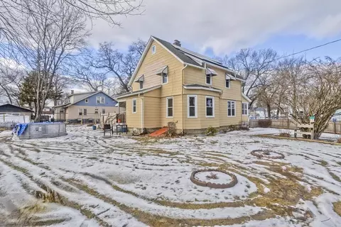 41 Embury St, Springfield, MA 01109 photo 10