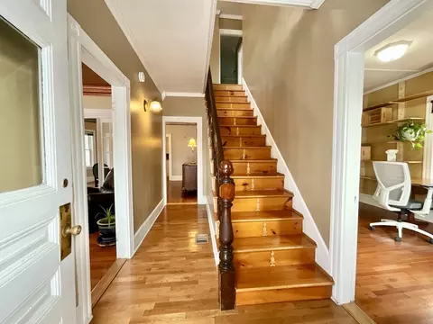 Entry Way - 68 Hebron Ave, Attleboro, MA 02703 photo 1 of 5