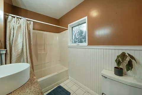 Bath - 68 Hebron Ave, Attleboro, MA 02703 photo 3 of 4