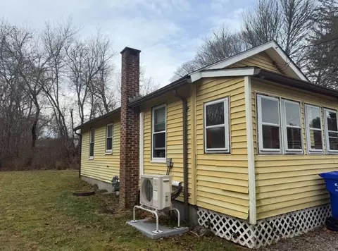 13 Third Ave, Westport, MA 02790